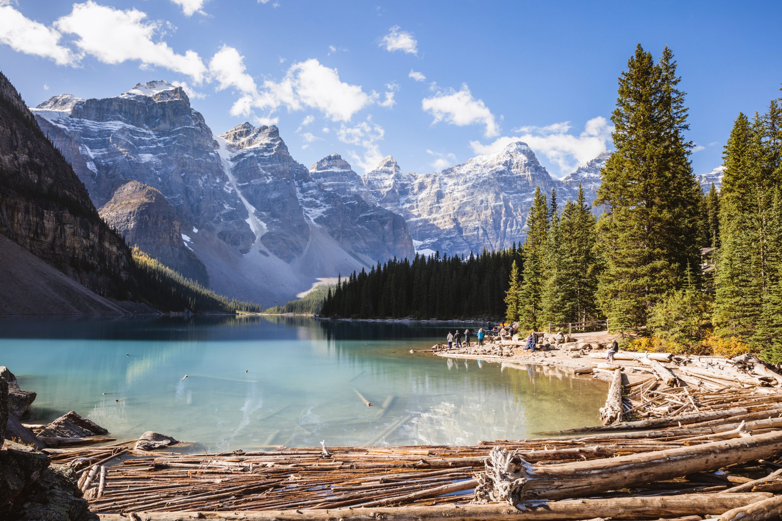 Moraine lake in autumn, Banff National Park, Alberta, Canada